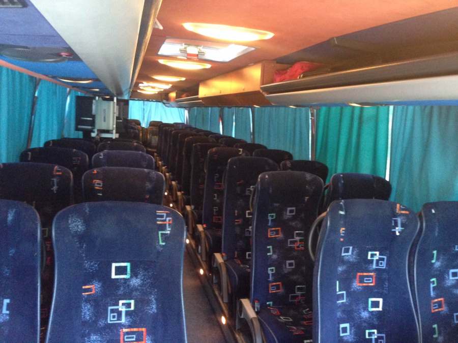 avtobusnyye-perevozki-mercedes-tourismo